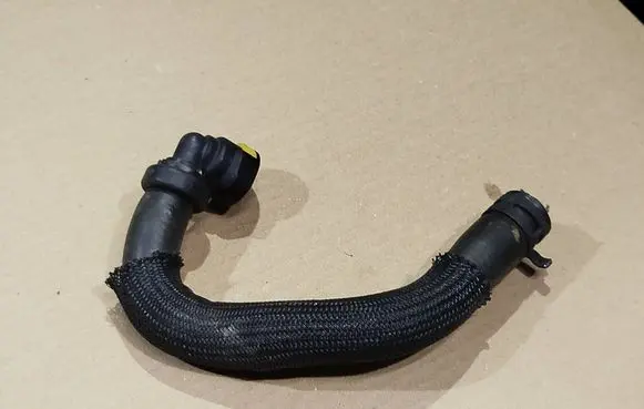 Renault Koleos II Engine coolant pipe/hose 140553916R