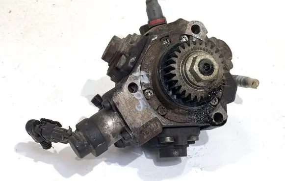 Renault Trafic II (X83) Fuel injection high pressure pump 0445010205