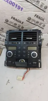 Volkswagen Touareg I Dash center air vent grill 7L6819203D 7687209 SR0484704