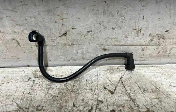 Opel Insignia A Fuel line/pipe/hose 13251728