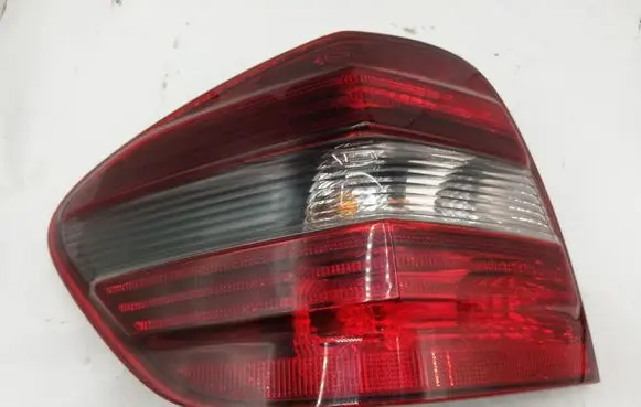Mercedes-Benz ML W164 Rear/tail lights A1648202164