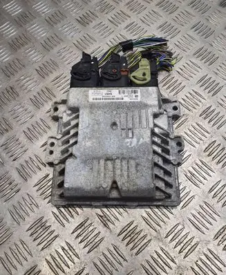 Toyota Yaris Engine control unit/module BV6112A650DGB J38AC S180133050C