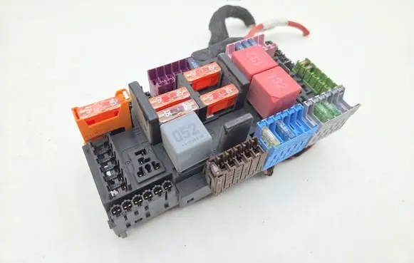 Mercedes-Benz E W213 Fuse module A2139068801