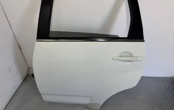Peugeot 4007 Rear door