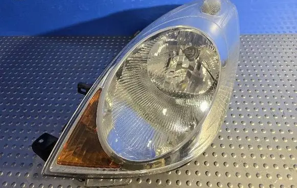 Nissan Note (E11) Headlight/headlamp 260609U10A