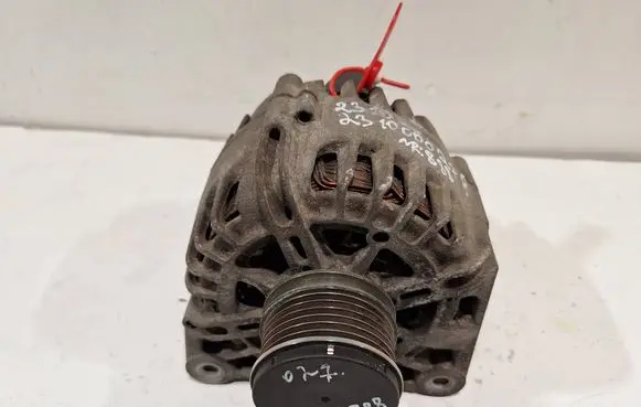 Renault Megane III Generator/alternator 231000027R