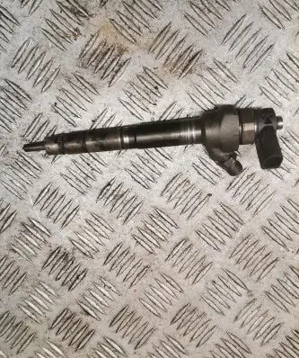 Audi A3 S3 8P Fuel injector 03l130277j