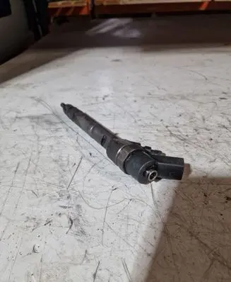 Mercedes-Benz A W168 Fuel injector A6680700287