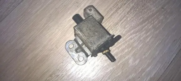 Volvo S40, V40 Turbo solenoid valve 72159302 7.21593.02