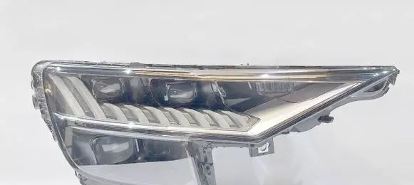 Audi Q8 Headlight/headlamp 4M8941036