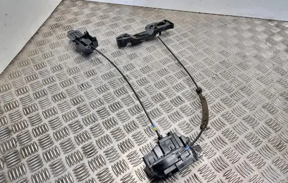 Nissan Note (E11) Front door lock 5010800006 242274
