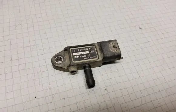 Opel Vectra C Exhaust gas pressure sensor 0281002771 55198717