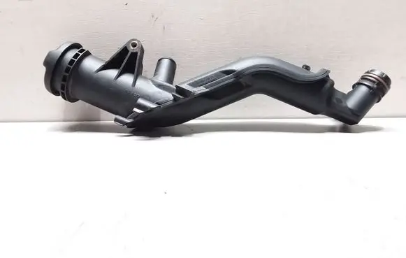 Ford Focus Oil fill pipe 9654733980