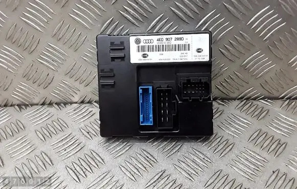 Audi A8 S8 D3 4E Engine control unit/module 4e0907289d