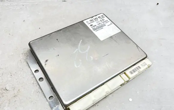 Mercedes-Benz ML W163 ESP (stability system) control unit 1635458032