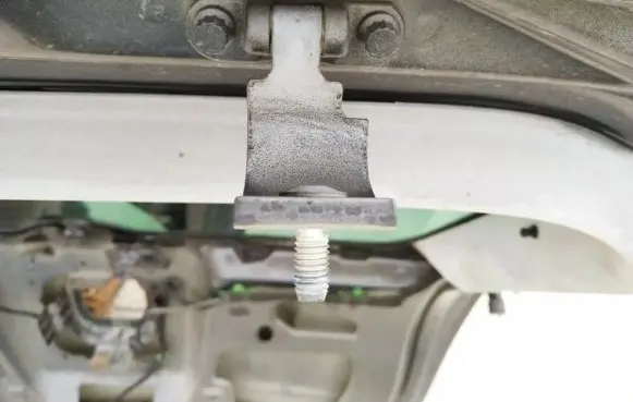 Seat Altea Tailgate/trunk/boot hinge