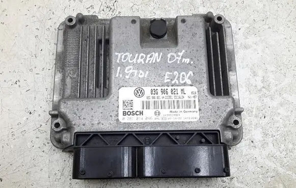 Volkswagen Touran I Engine control unit/module