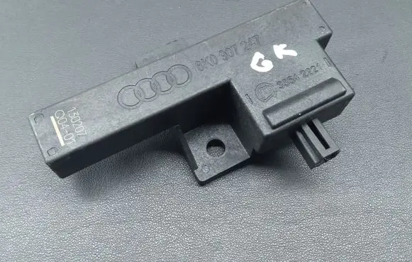 Audi A8 S8 D4 4H Keyless system antenna 8K0907247