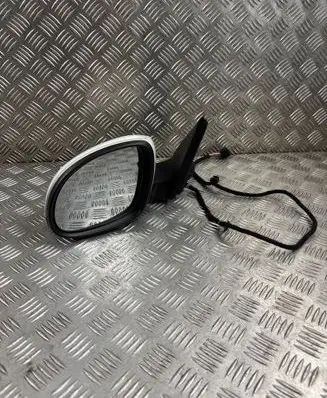 Volkswagen Tiguan Front door electric wing mirror 5N2857501AE