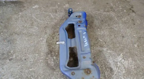 Toyota Yaris Radiator support slam panel