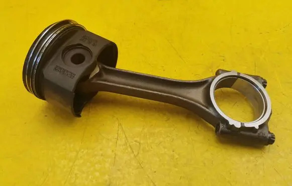 Volkswagen Tiguan Piston with connecting rod N091Y75B FMT