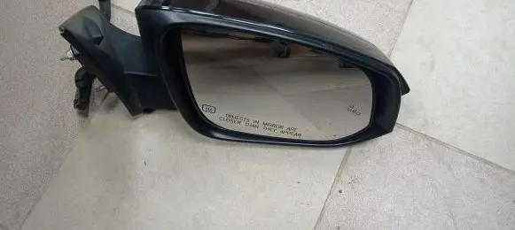 Toyota Highlander XU50 Front door electric wing mirror 804372AB 804372 804272