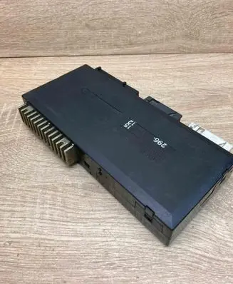 BMW 7 E38 Comfort/convenience module 8372143 5DK007047