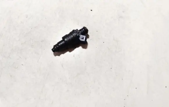 Renault Megane I Fuel injector 866313