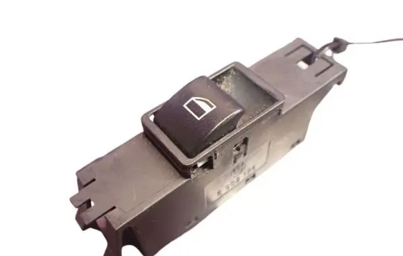 BMW 3 E46 Quarter vent window switch 6902176