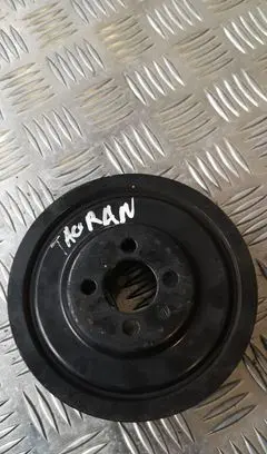 Volkswagen Touran I Crankshaft pulley 03g105243