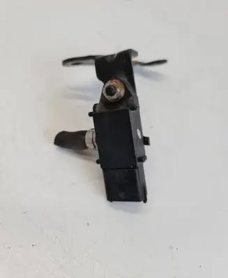 Volkswagen Golf IV Vacuum valve 55566127 C11H0709693