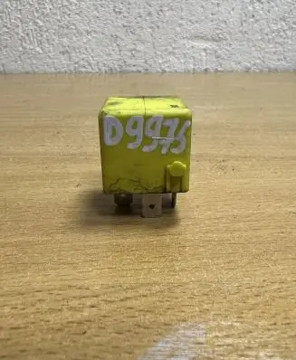 Mercedes-Benz C W203 Other relay A0025421419 D9975