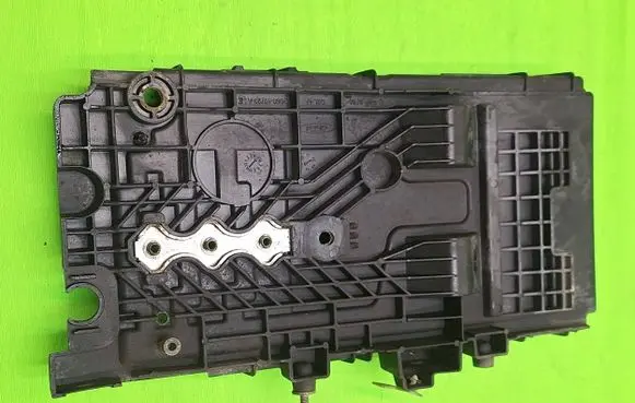 Battery tray