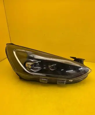 Ford Focus Headlight/headlamp JX7B13E016CE