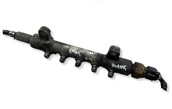 Toyota Avensis T250 Fuel main line pipe 