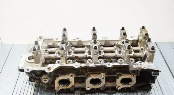 Maserati Ghibli Engine head 2283305ND