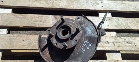 Volkswagen PASSAT B5.5 Front wheel hub