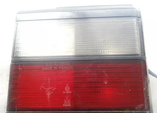 Volkswagen PASSAT B3 Tailgate rear/tail lights 333945107