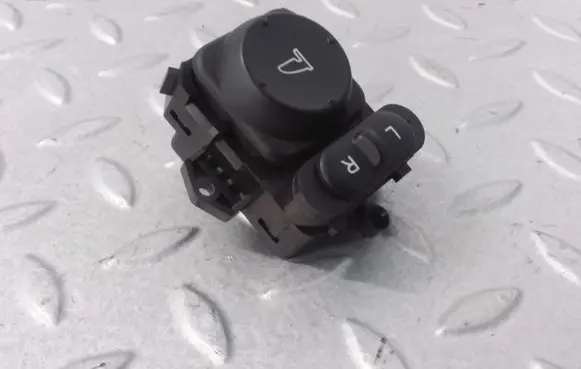 Honda Civic Wing mirror switch SMGE010