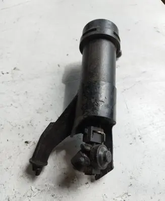 Headlight washer spray nozzle