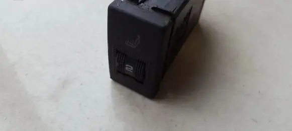 Audi A4 S4 B5 8D Seat heating switch 8D0963563