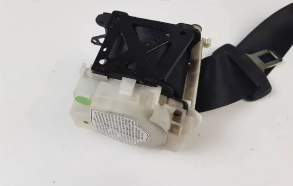 Audi A4 S4 B6 8E 8H Rear seatbelt