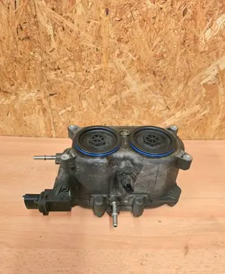 Opel Antara Fuel filter housing 