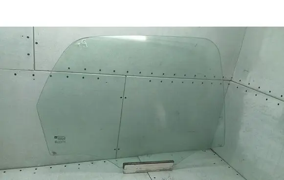 Opel Corsa C Rear door window glass