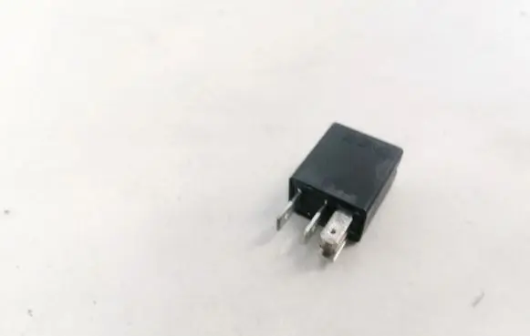 Renault Scenic I Other relay 7700414484