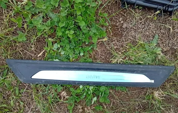 BMW 1 F20 F21 Foot area side trim 19074910