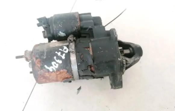 Audi A4 S4 B5 8D Starter motor