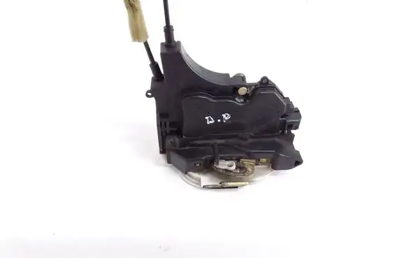 Mitsubishi Grandis Front door lock