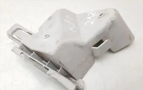 Ford Focus Rear bumper mounting bracket F1EB-17A882-A