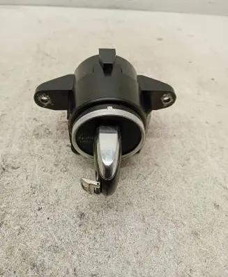 Volkswagen Touareg II Ignition lock 7P6905843B 1124522014485034